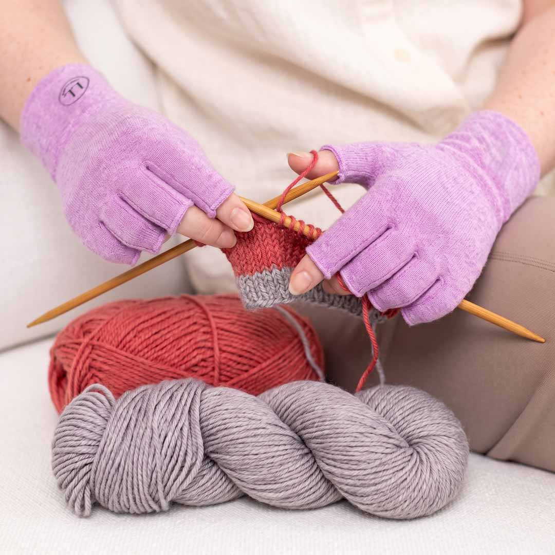 Lumos Lumos Compression Gloves